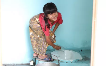 eigene Toilette in Loas