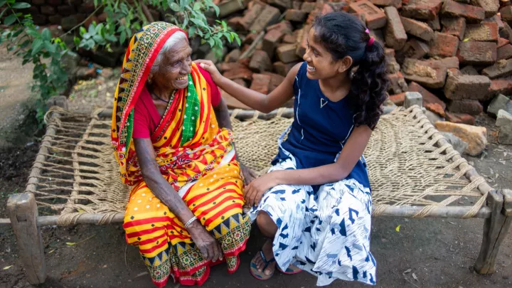 Khushboo und ihre Großmutter 