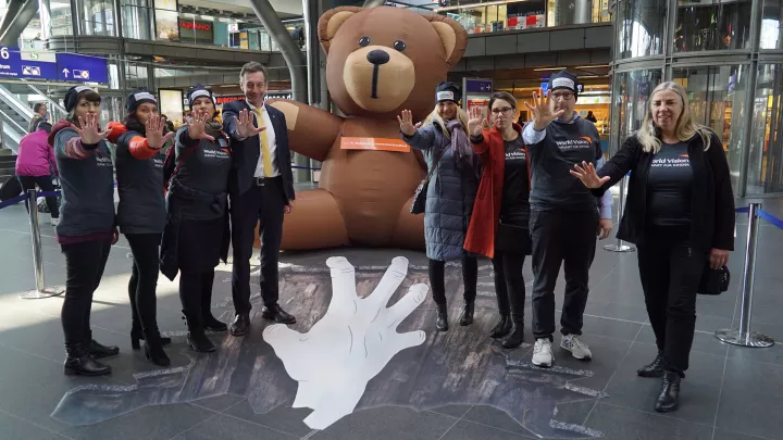 Protestaktion am Berliner Hauptnahnhof