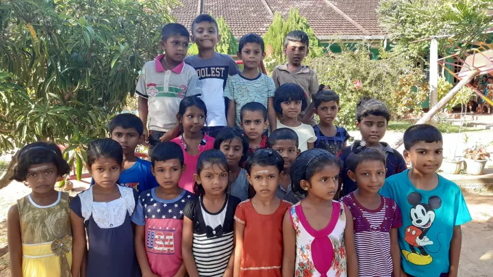 Gruppenbild einer Grundschulklasse 