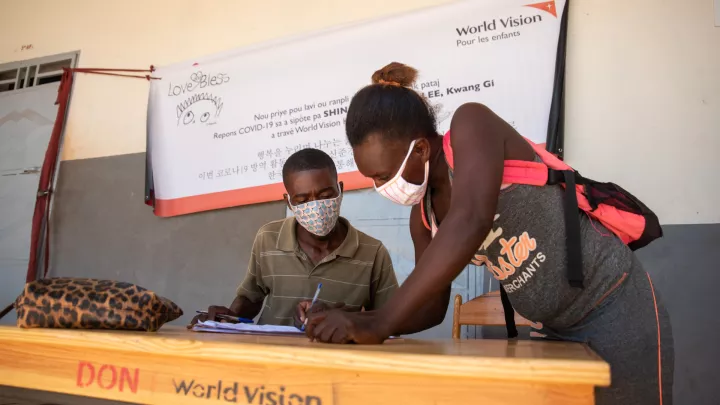 Verteilung von Hygieneartikeln in Haiti