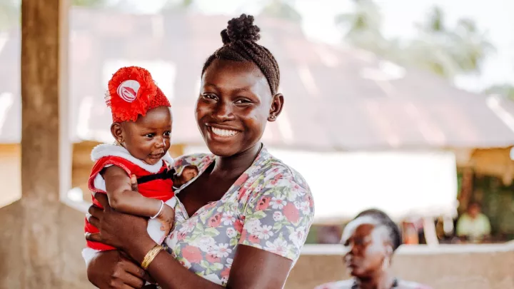 Mutter mit Baby in Sierra Leone