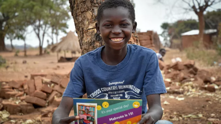 Patenkind Mabvuto aus Sambia mit seiner Geburtstagskarte