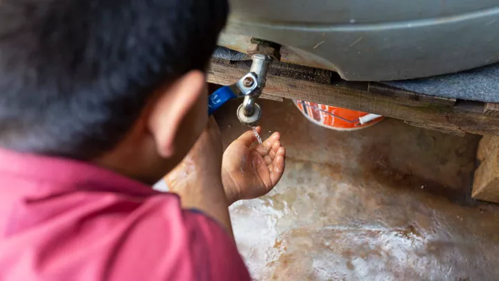 Sauberes Wasser zum Trinken und Händewaschen