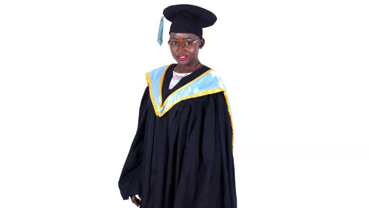 Ehemaliges Patenkind Pauline ist Absolventin der Universität