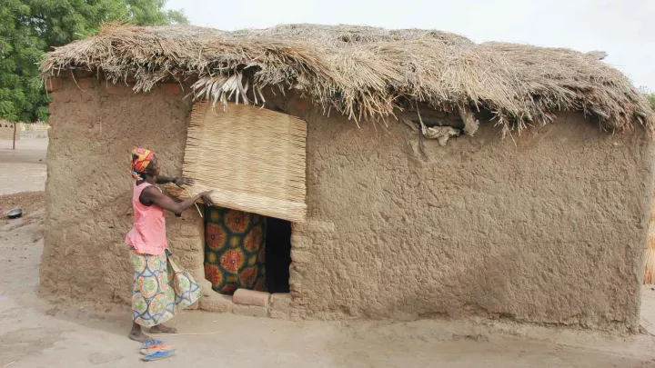 Schulgebäude World Vision Chari