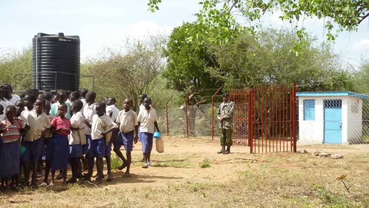 Wassertank Kolowa Kenia World Vision