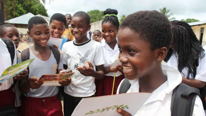 World Vision Entwicklungszusammenarbeit Mosambik Schulkinder