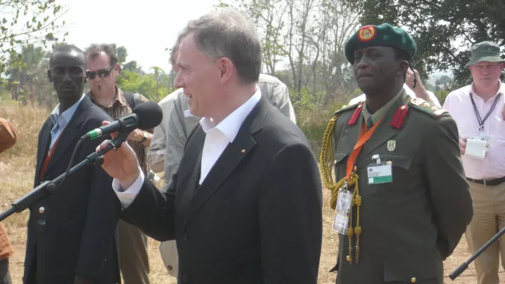 Wolfgang Niedecken, Uganda, World Vision