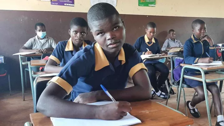 World Vision Patenkind in der Schule