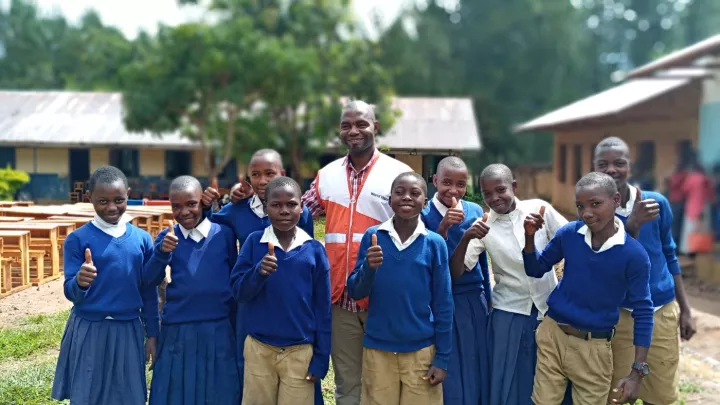 World Vision Tansania Schulklasse