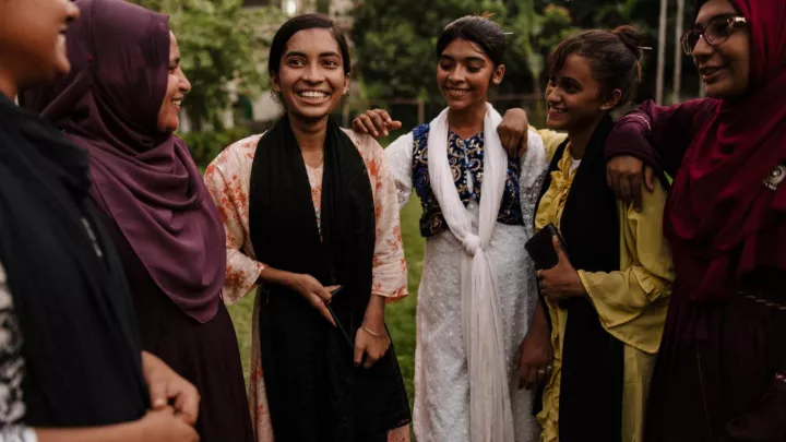 Schule statt Zwangsheirat dank Patenschaft für ein Mädchen