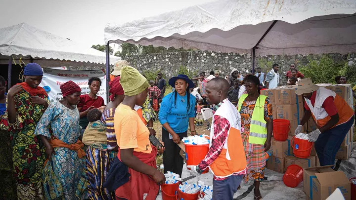 Verteilung von Hilfsgütern