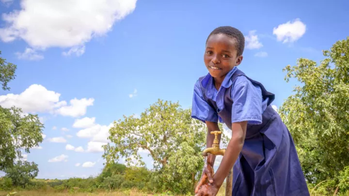 Zugang zu sauberem Wasser & sanitären Anlagen