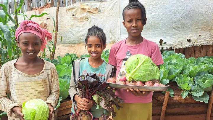 Barite hat nun genug zu essen und hat Kraft für den Unterricht