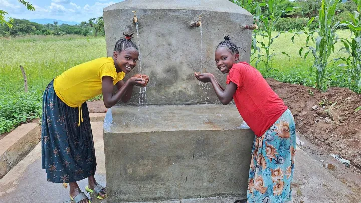 Katuro kann jetzt sauberes Wasser trinken