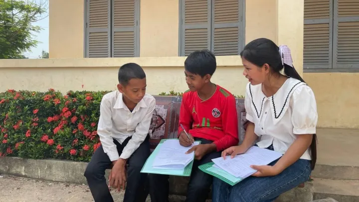 World_Vision Kinderstudie zu Schulmahlzeiten: Befragung von Kindern in Kambodscha