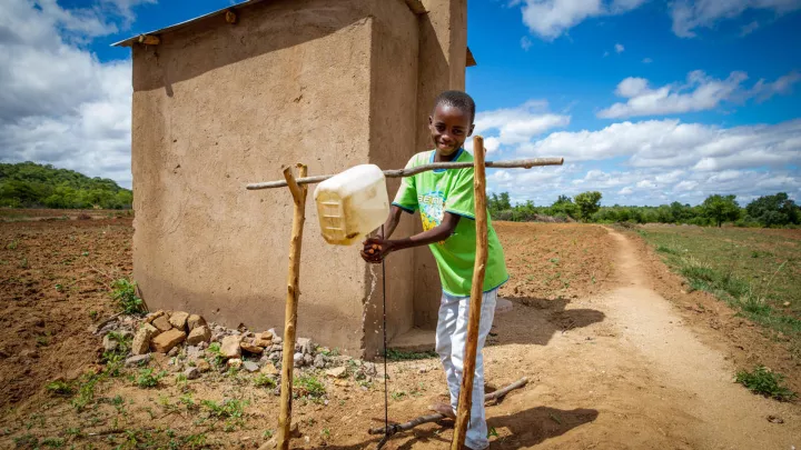 ADH und Unicef unterstützen ein Wasserprojekt in Simbabwe