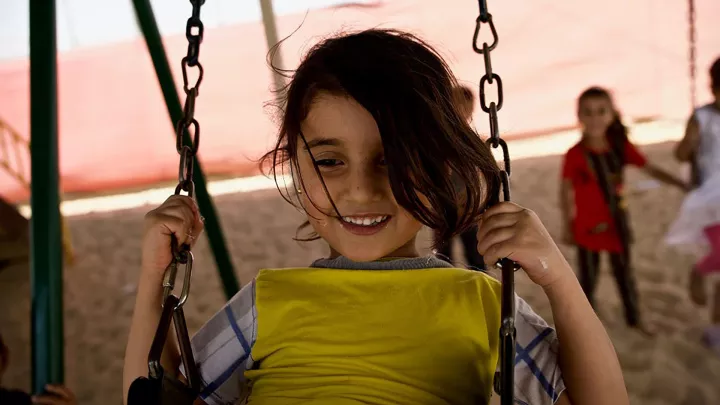 Kind spielt in Jordanien