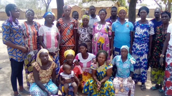 Frauengruppe im Tschad lernt über Hygiene 