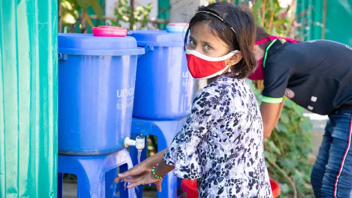 Aktion Deutschland hilft und World Vision helfen den Menschen in Cox Bazar Zugang zu sauberem Wasser zu erhalten