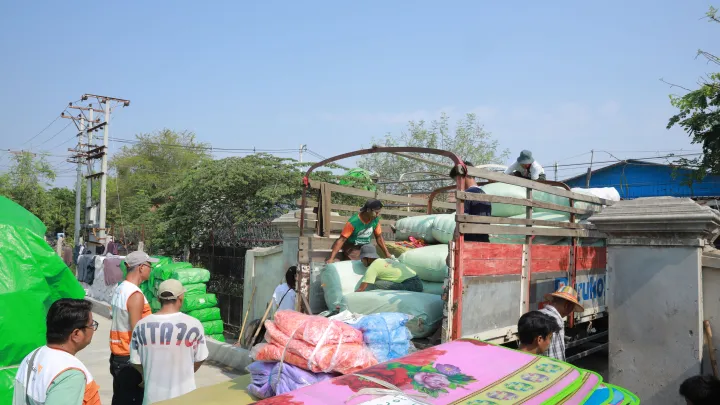 World Vision verteilt Hilfsgüter in Myanmar