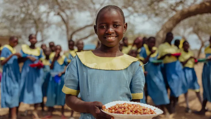 Für die 15jährige Faith aus Kenia ist die Schulmahlzeit oft das einzige nahrhafte Mahl am Tag