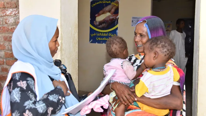 Kinder und Mütter stehen im Zentrum der medizinischen Hilfe von World Vision