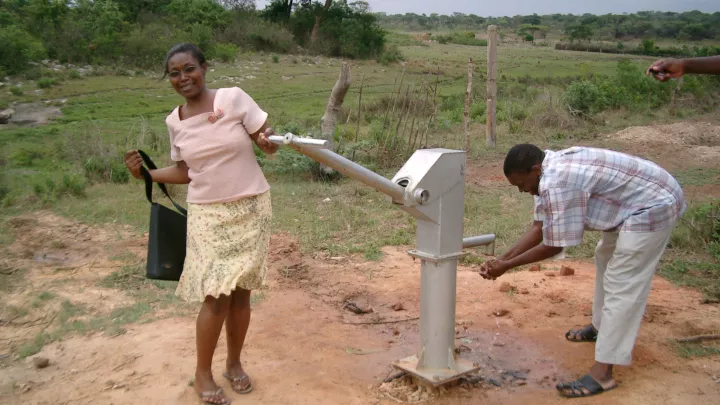 Ein Brunnen sorgt heute für den Zugang zu sauberem Trinkwasser