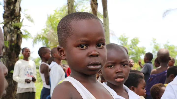 Junge in einem World Vision Kinderschutz-Zentrum im Kongo.