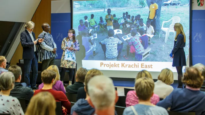 Bildvortrag zum World Vision-Projekt in Ghana