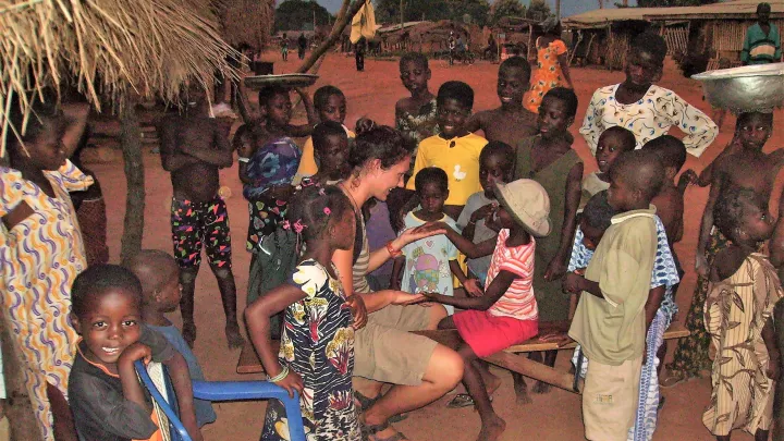 Besuch für Patenkind Judith im World Vision-Projekt in Krachi East - Ghana