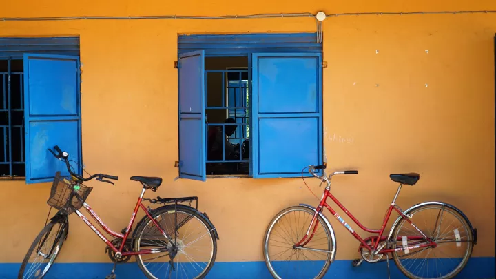Blick auf Unterrichtsräume im Rehabiliationszentrum