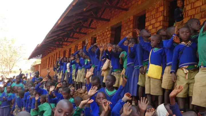 Besuch einer Schule auf der Patengruppenreise mit World Vision