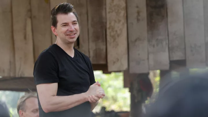 Jon Bauer spricht über seinen Glauben