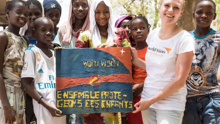 Katrin Schlegel, Schulkoordinatorin World Vision, unterwegs im Senegal