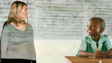 Beate Grimm und ihr Patenkind Praise stehen sich nahe obwohl ein ganzer Kontinent zwischen ihnen liegt