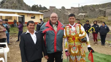 Pate trifft sein Patenkind persönlich in Peru