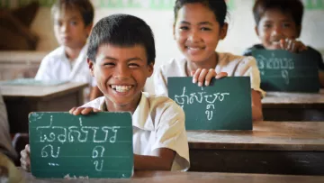 Kinder im Klassenzimmer