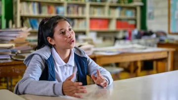 Patenkind Nahomy aus Honduras in ihrer Schule