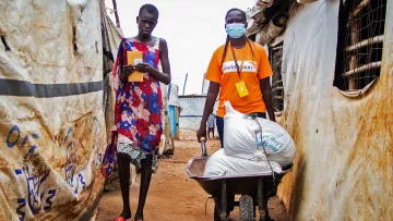 World Vision-Nothelferin im Südsudan