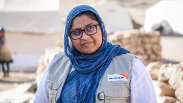 Thamindri de Silvia lebt in Afghanistan und leitet dort die humanitäre Arbeit von World Vision