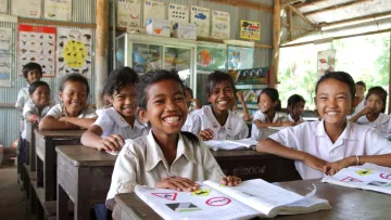 Kinder in einer Schule