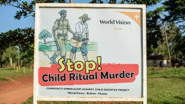 Kinderleben in Uganda retten durch Aufklärung 