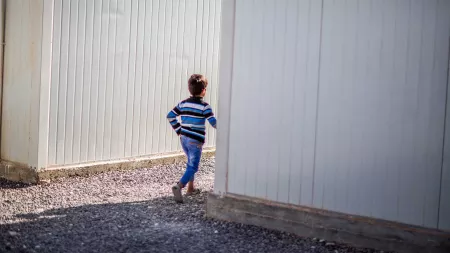 Kinder unterstützen Flüchtlingskinder