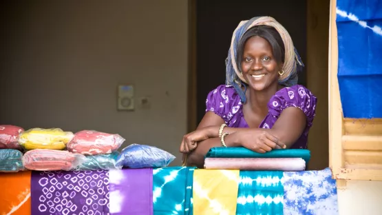 Tuchverkäuferin im Senegal