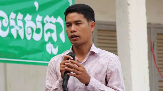 Lay Sinet als Redner auf einer Veranstaltung