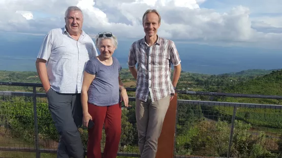 Karl-Heinz Zimmer mit seiner Ehefrau und World Vision Mitarbeiter Oliver Müller auf ihrer Kenia Reise