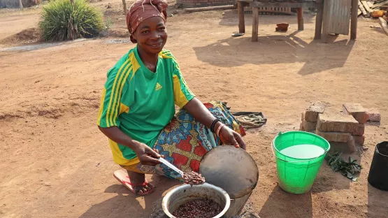 Marie kocht für ihre Kinder
