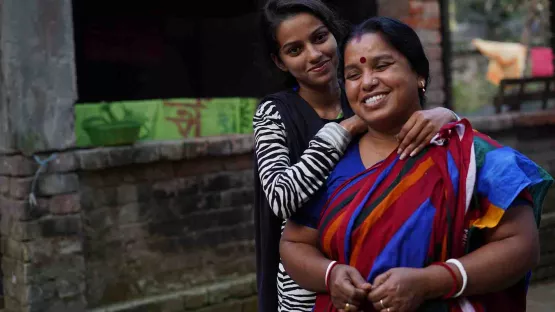 World Visio Wasser für ein Dorf: Shikha mit ihrer Mutter